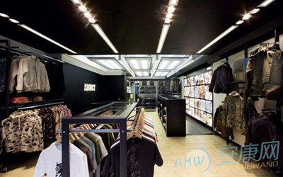 服装公司起名常用字_服装店铺起名英文_服装品牌起名